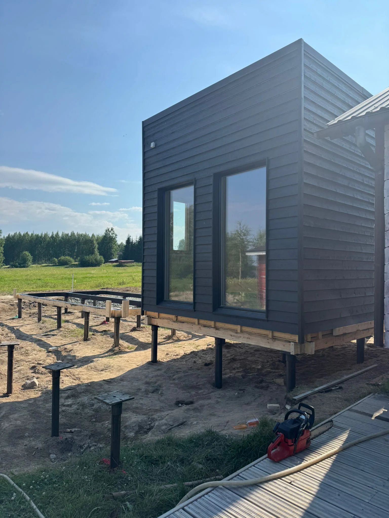 Ferienhaus-Gr&uuml;ndung unter Winterbedingungen